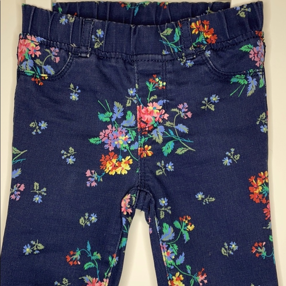 Gap Denim Jegging Navy Floral pull on spring 4